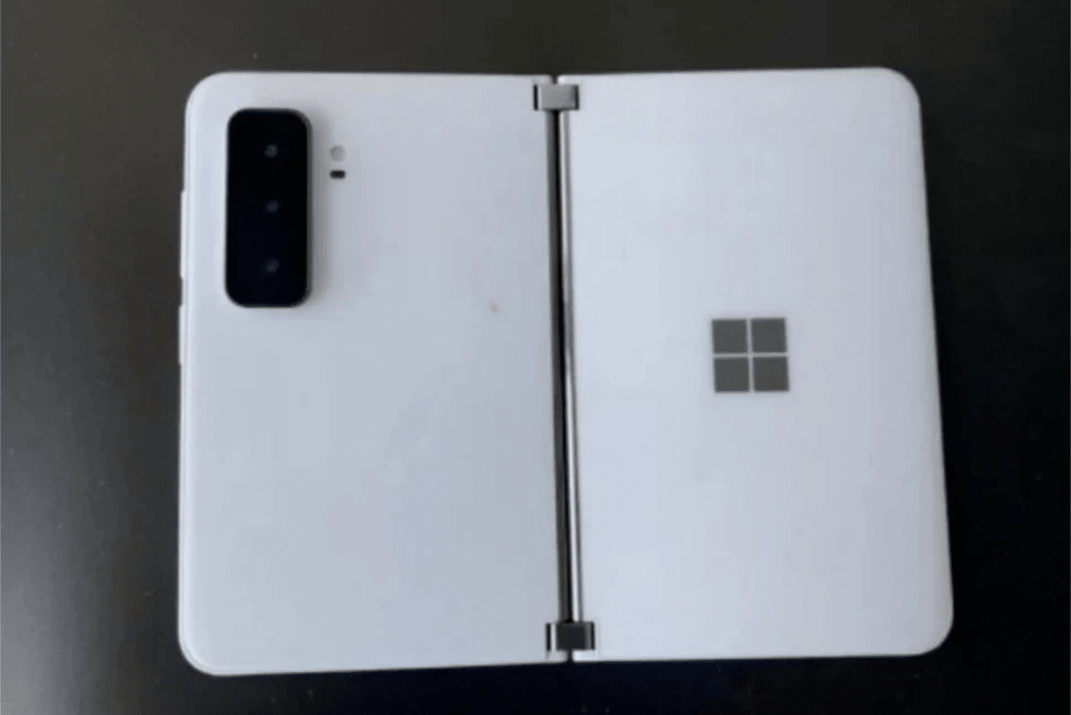 La Surface Duo 2 de Microsoft recibe una cámara mejorada