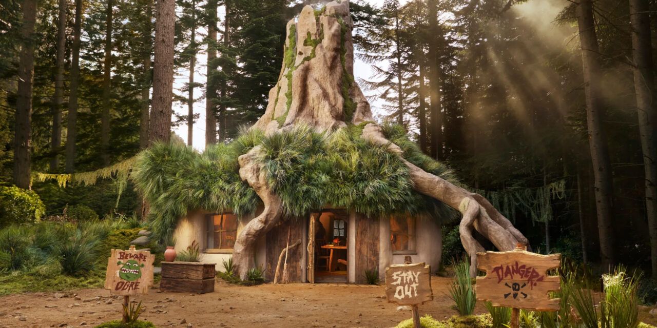 Airbnb ofreció alquilar una cabaña real en el pantano de "Shrek". La alquila Burro