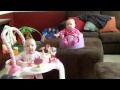 Video: risa de bebés sincronizadas